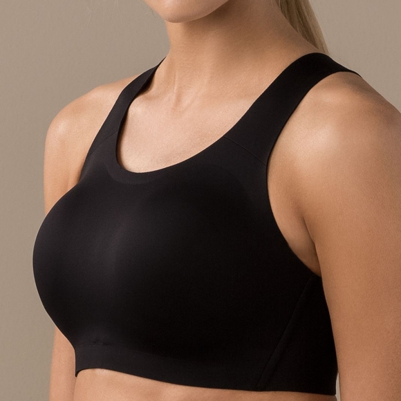 Lululemon Enlite Bra in Black - Picture 2 of 8